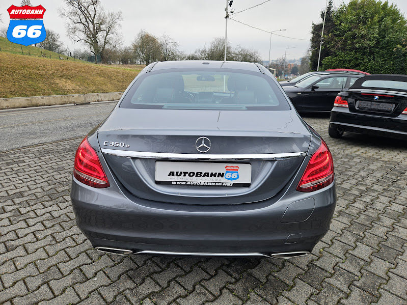 2018 Mercedes C350e plug-in hybrid - Image 18